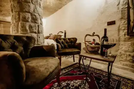 Romantic Cave - 81