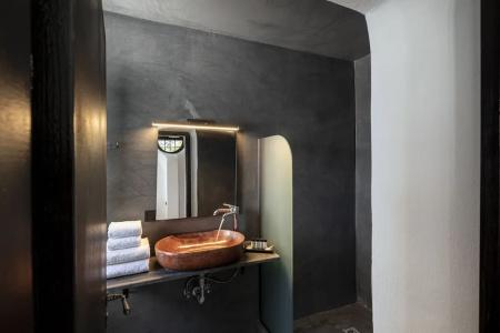Pearl of Caldera Oia - Boutique by Pearl Collection - 84