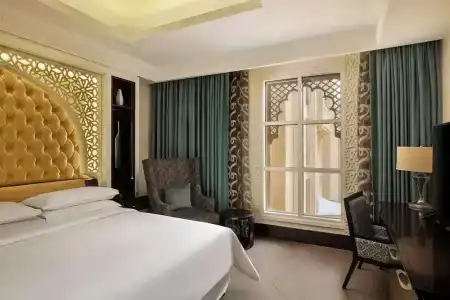 Sheraton Sharjah Beach Resort and Spa - 40