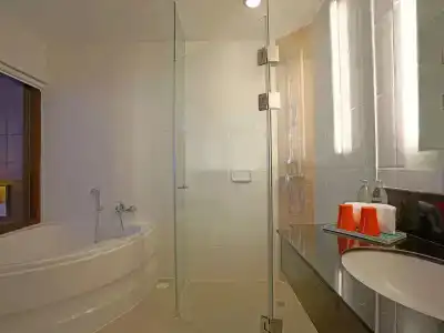 Novotel Phuket Vintage Park Resort - Sha Plus - 9