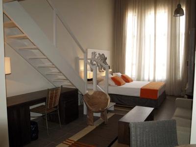 Eco Alcalá Suites - 28