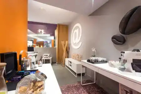 Best Western Plus Executive and Suites - 12