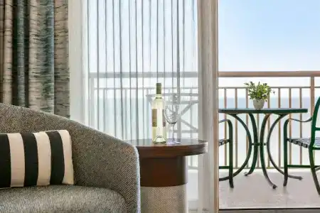 Holiday Inn & Suites, An Ihg - 112