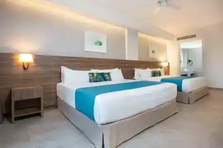 Serenade Punta Cana Beach & Spa Resort - 4