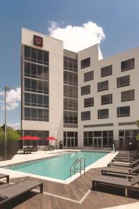 Radisson Red Miami Airport - 15