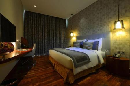 The Avenue - 55
