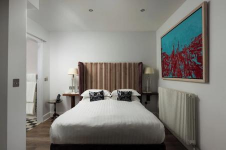 24 Royal Terrace - 100