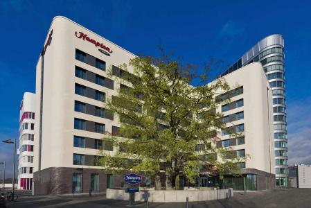 Hampton By Hilton Frankfurt Airport - 0