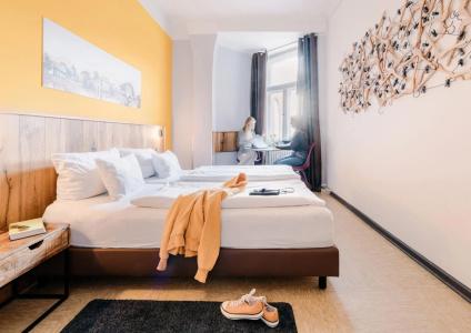 Three Little Pigs Hostel - Your Berlin Castle - 15