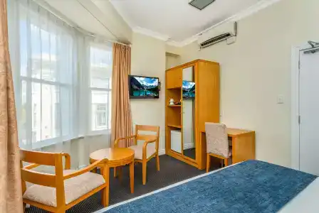 Ramada by Wyndham, City Center - 4