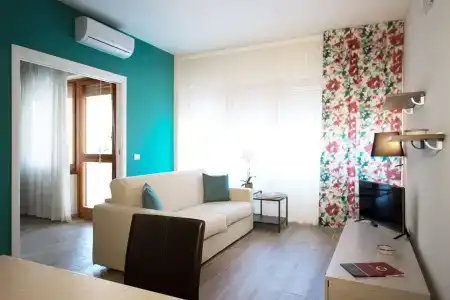 Marbela & Suites - 39