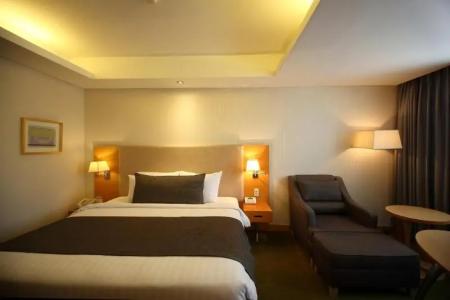 Ramada by Wyndham Songdo - 68
