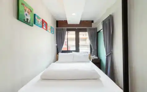 Sleep Walker Poshtel - 87