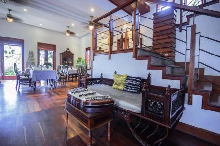 Mane Boutique & Spa - 10