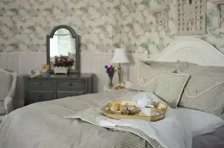 Albemarle Inn - - 51