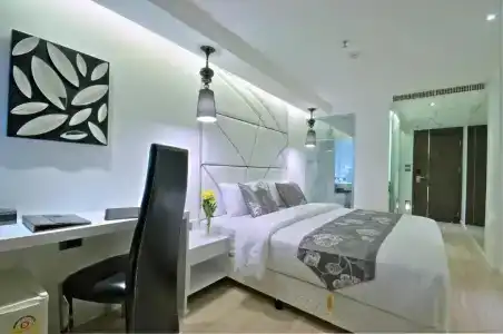 Sukhumvit Suites - 71