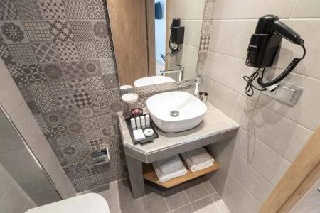 Grand Port Suites - 10