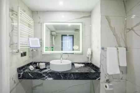 Karpalas City & Spa - 60