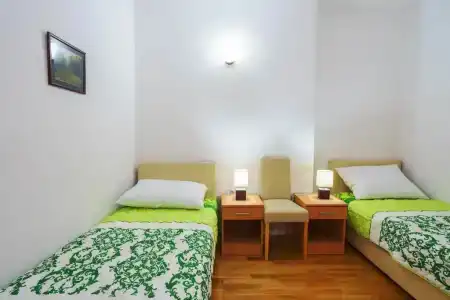 Zezelj - 6