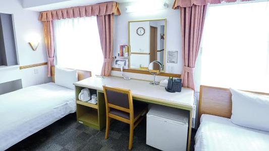 Toyoko Inn Kagoshima chuo eki Nishi guchi - 25