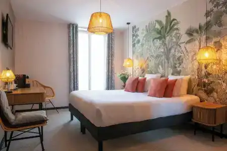 Helussi Hôtel - 72