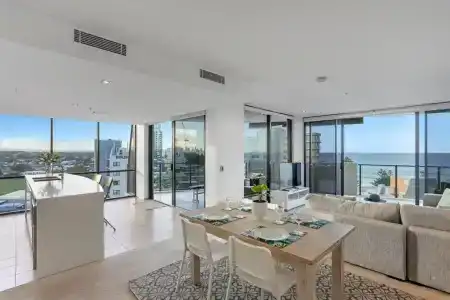 Ambience on Burleigh Beach - 170