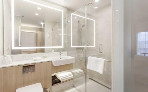 Courtyard by Marriott Vilnius City Center - 15