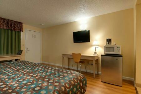 Vagabond Inn North - 17