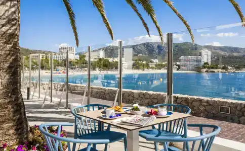 Globales Santa Lucia - Adults Only 18 - 25