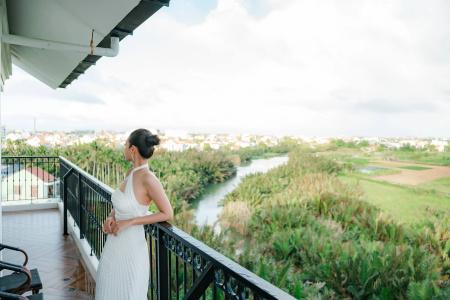 Shining Riverside & Spa - 131
