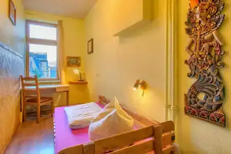 Hostel Lollis Homestay Dresden - 72