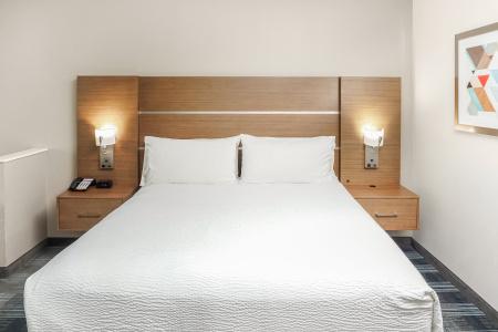 Holiday Inn Express & Suites - Houston Westchase - Westheimer, an IHG - 25
