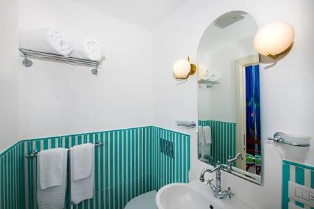 Eden Roc Suites - 498
