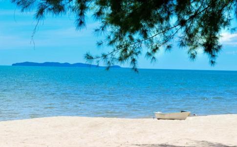 Sangjun On Beach - 4
