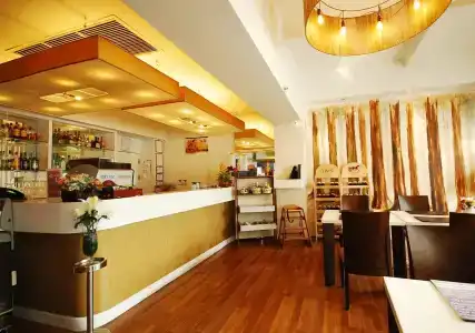 The Embassy Sathorn - 20