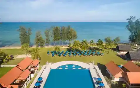 Le Menara Khao Lak beachfront Villa & Resort - 23