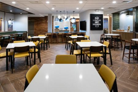 Fairfield Inn & Suites by Marriott Charlotte University Research Park - 10