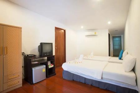 B52 Beach Resort - 22