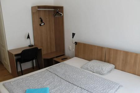 Omega Guesthouse Budapest - 4