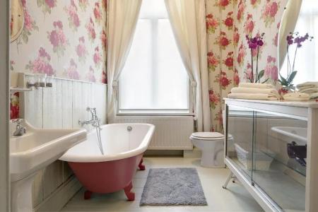 b&b In - 23