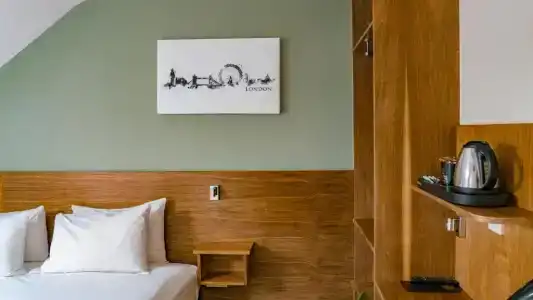 Chelsea Guest House - 76