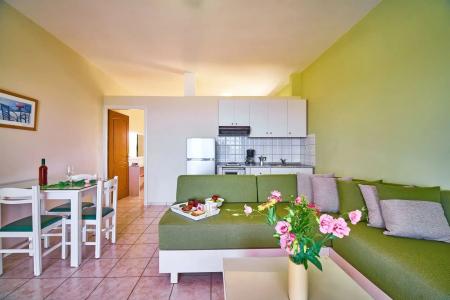 Nanakis Beach Luxury Apartments - 33