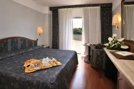 Perugia Plaza - 86