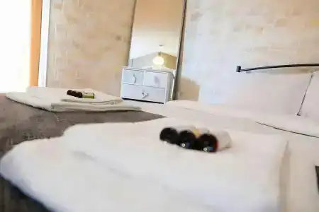 Zeus Hostel - 11