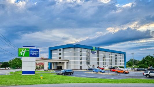 Holiday Inn Express & Suites, An Ihg - 39