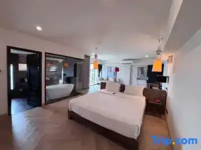 Diary Suite - 41