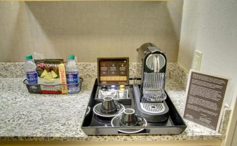 Hampton Inn & Suites by Hilton Miami Downtown/Brickell - 12