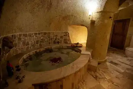 Oread Cave Suites - 136
