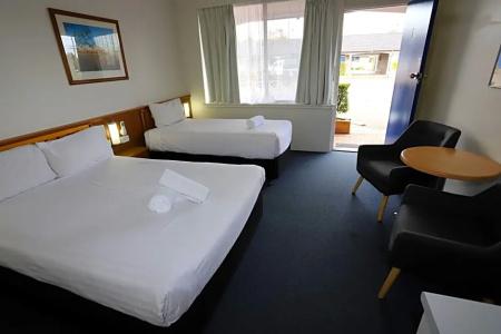 Reign Inn - 42