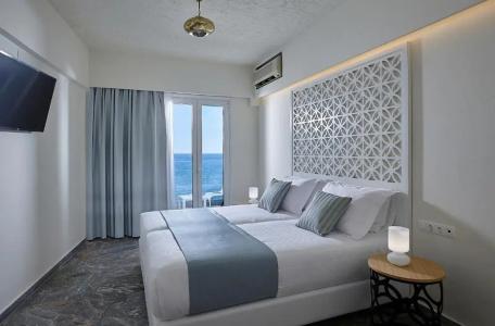 Vasia Boulevard (Adults Only) - 27